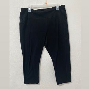 (Used) capri leggings with pockets